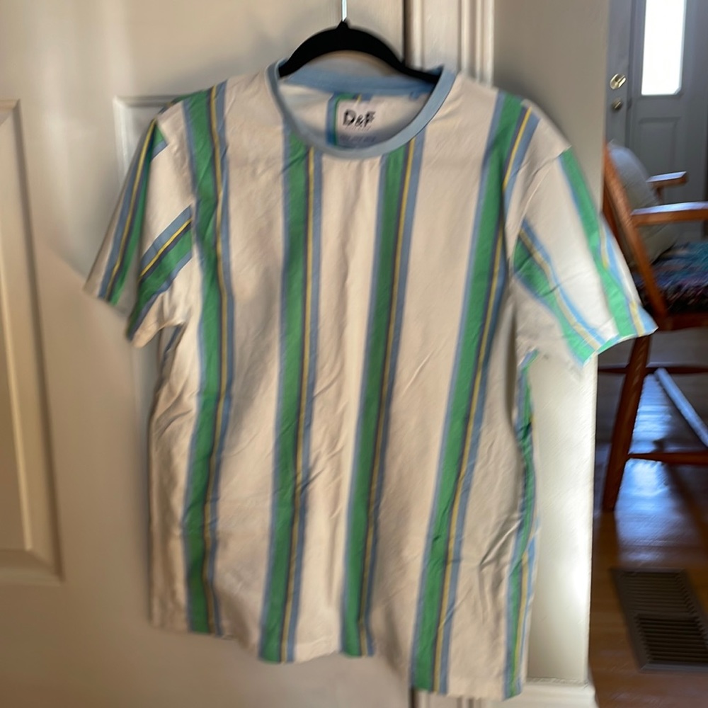 Mens T shirt